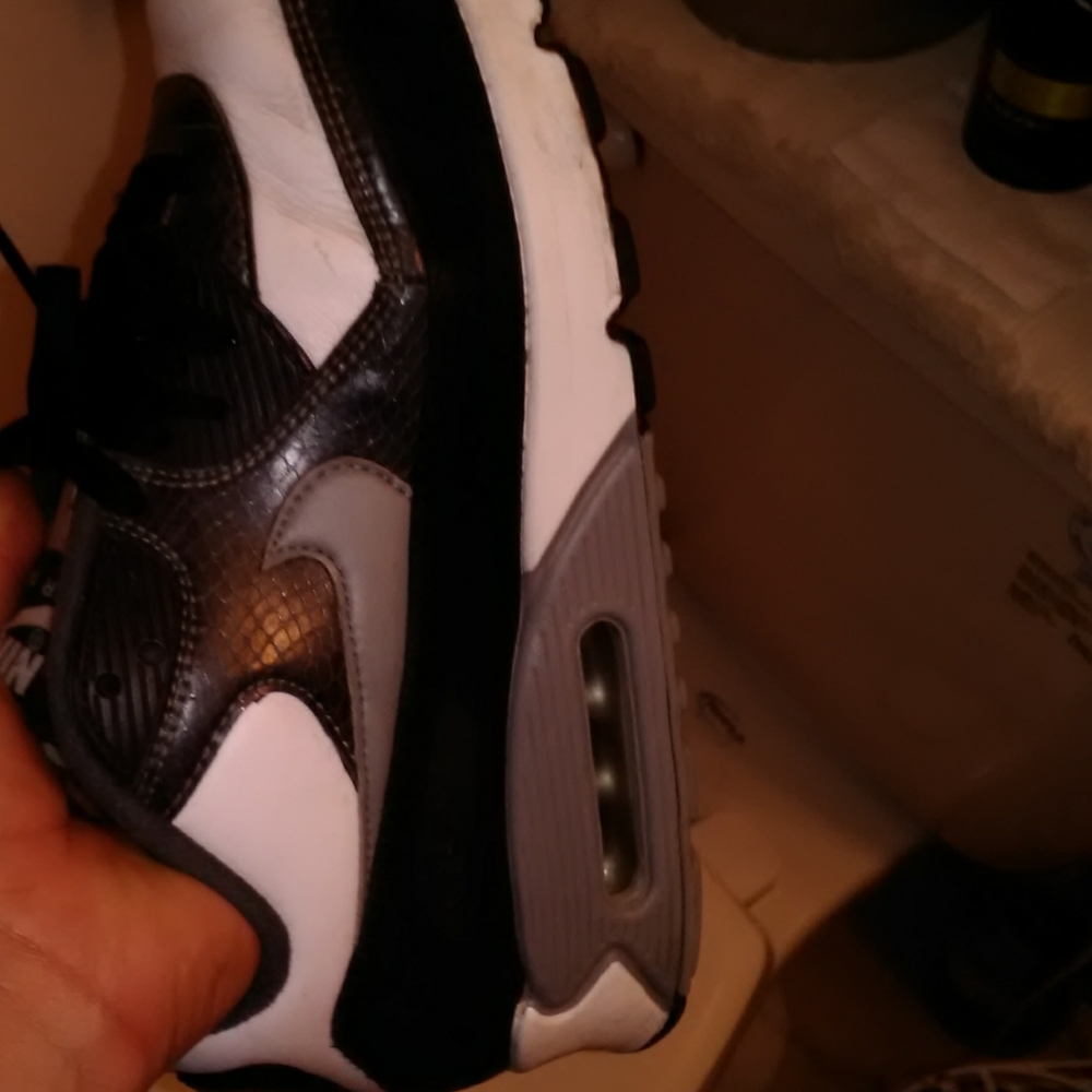NIKE AIR MAX LEGITIMATE BUYERS ONLY - Picture 3 of 6